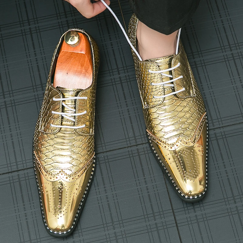 Luxury Designer Gentleman Glitter Gold Business Lace Up Leather Brogues Casual Shoes For Men Wedding Dress Prom Formal Footwear