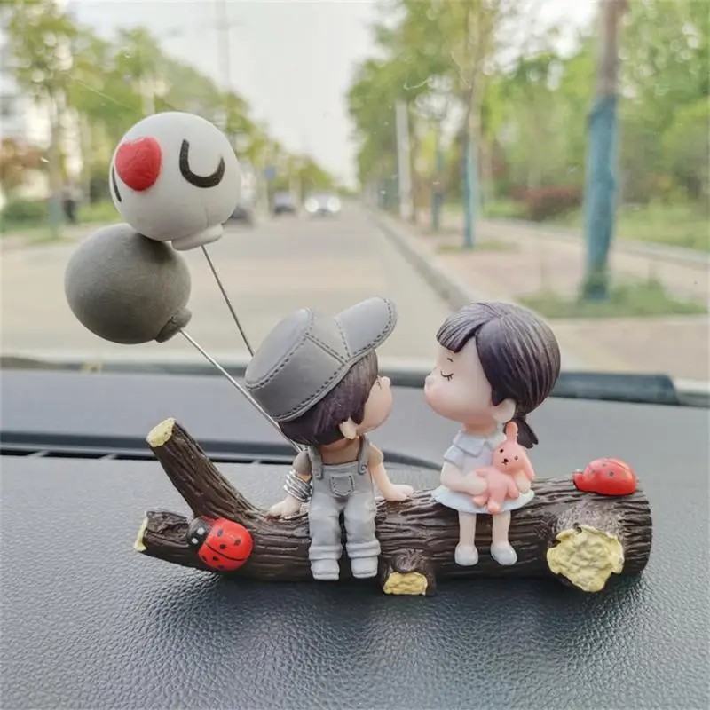 DADHOT Cute Car Decoration Lovely Couple Car Decoration Cute Cartoon  Couples Action Figure Figurines Balloon Ornament Auto Interior Dashboard  Accessories for Boys Girls Gifts (Pink&Green Balloon) : : Car &  Motorbike