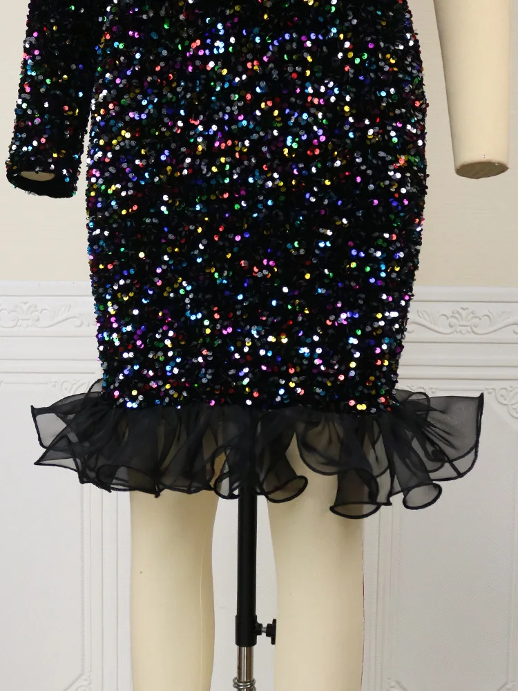 Рисунок 3 - Женское платье с блестками