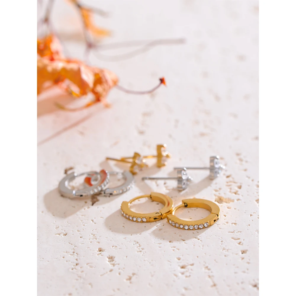 Yhpup Cubic Zirconia Flower Stud Earrings