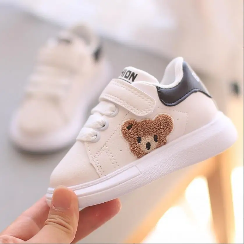 Primavera autunno Baby Shoe Designer ricamo traspirante fondo morbido Sport scarpe basse Toddler Girls Panda Sneakers primi camminatori