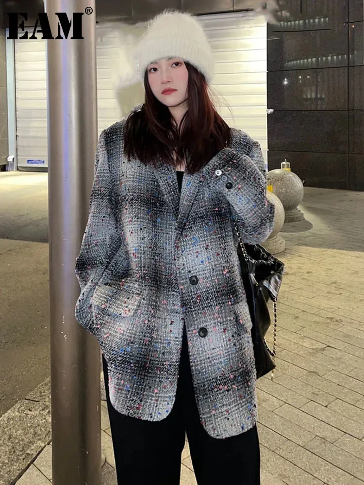 

[EAM] Loose Gray Plaid Thick Warm Big Size Woolen Coat Parkas New Lapel Long Sleeve Women Fashion Autumn Winter 2024 1DF3536