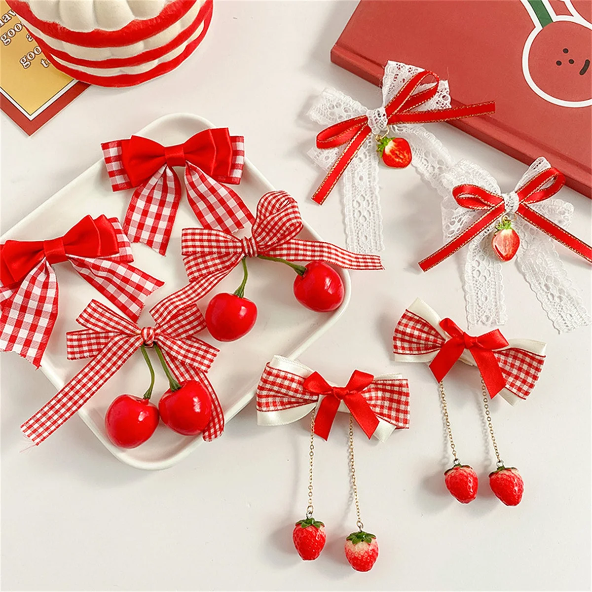 Fermaglio per capelli per ragazze con fiocco in stoffa rosso ciliegia, fiocco in pizzo scozzese, nastro, fragola, ciliegia, forcina per capelli, clip per frangia laterale Kawaii, copricapo - immagine 2