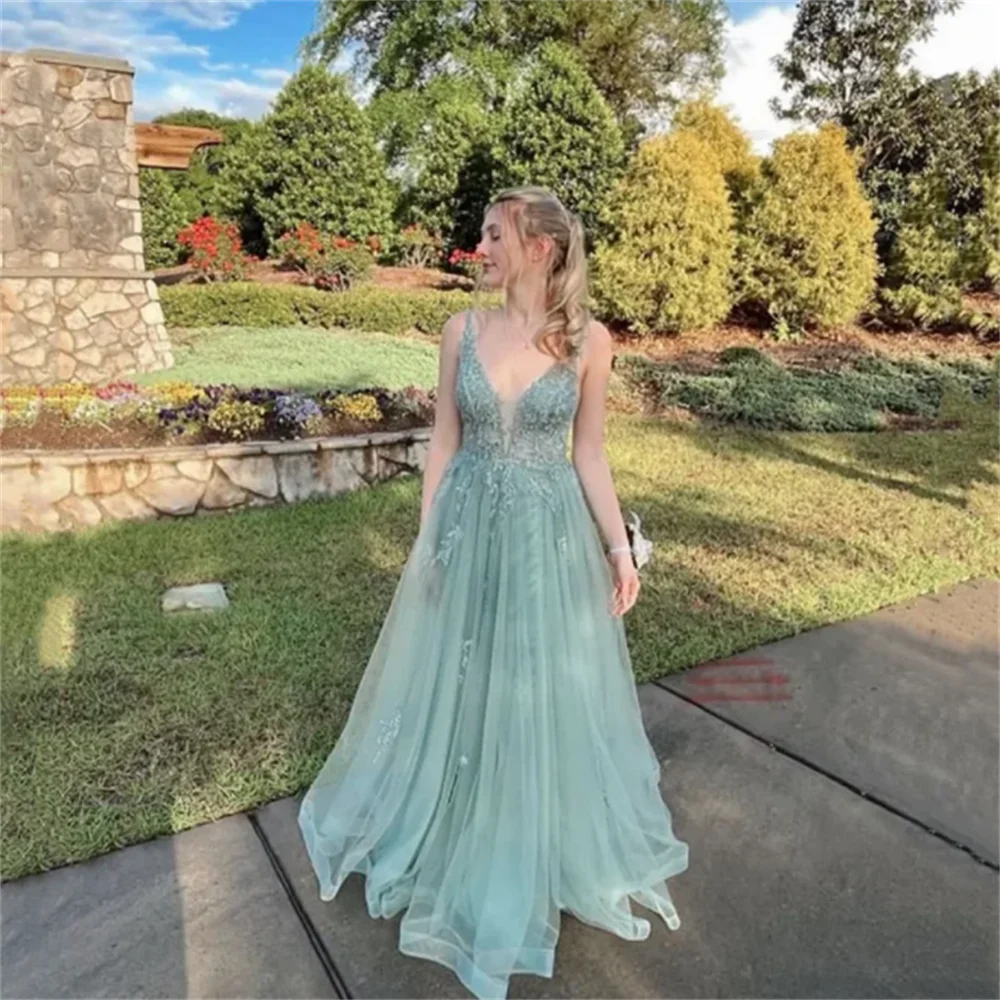 

Elegant V-Neck Prom Dress Lace Appliqué Long Sweetheart Spaghetti Straps Evening Dress Tulle Backless Princess Green Party Gown