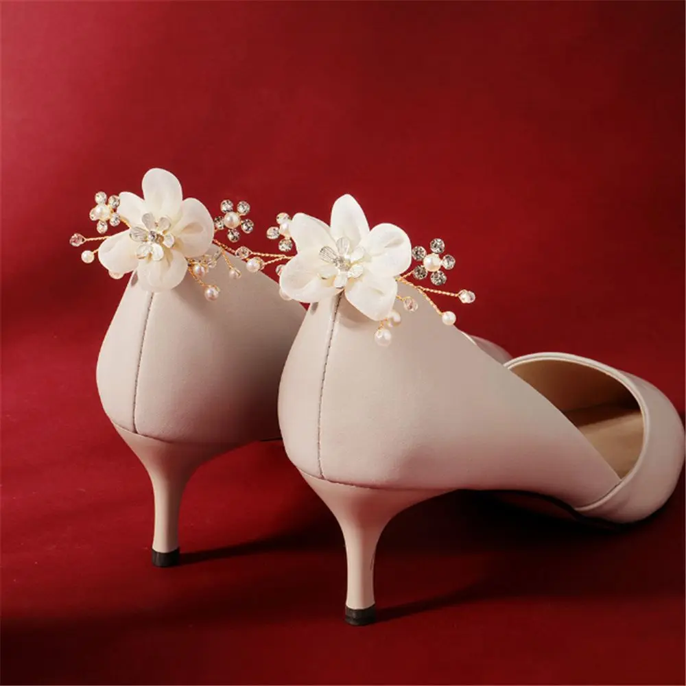 2 stücke High Heel Frauen Braut Dekoration Strass Schuh Clip Hochzeit Schuhe Glänzende Dekorative Clips Seide Blume Charme Schnalle – Detail 8