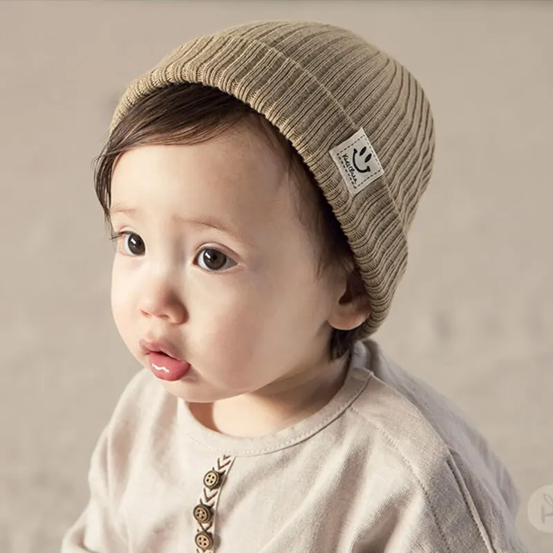 Newborn Spring Hat Crochet Smiling Badge Infant Bonnet Baby Cap For Girls Boys Kids New Baby Spring Autumn And Winter baby hat