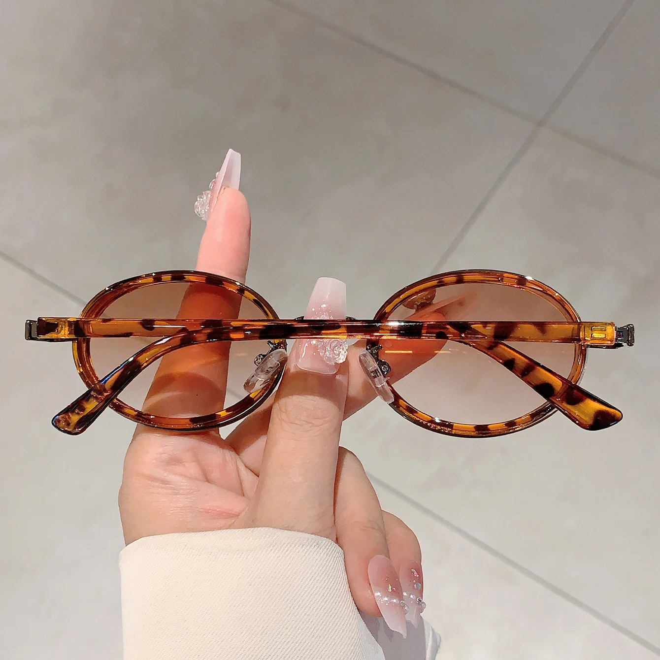KAMMPT Vintage Oval Trends Shades Damenmode Markendekor Sonnenbrille Neu in Damen Leoparden-Sonnenbrille für Strandreisen – Detail 11