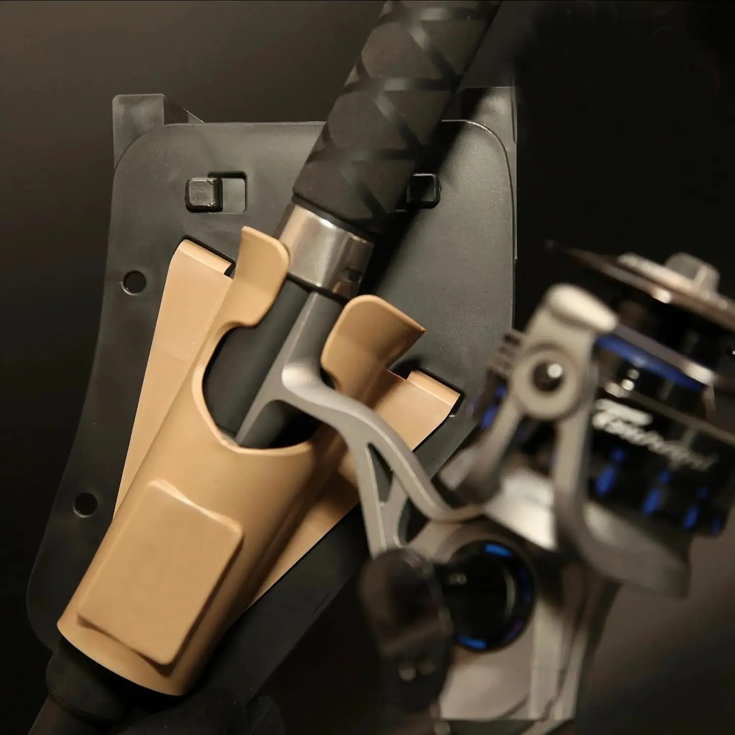 Description Picture 4 of itemFishing Rod Holder Fishing Rod Storage Slide-in Fishing Rod Hip Holsters Portable Fishing Tools