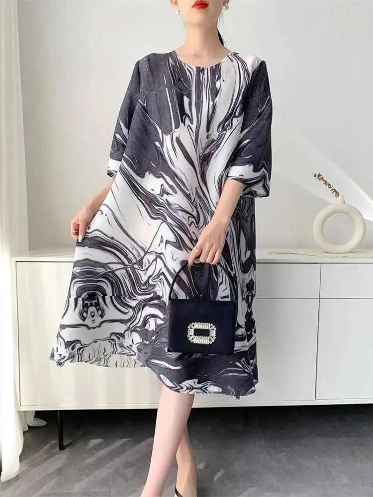 LANMREM Summer Printting Pleated Dress For Women 2025 New Loose Causal Round Collar Half Sleeve Knee Length Dresses Chic 2DB2878 - Image 2