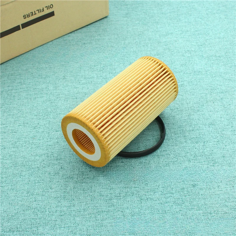 Car Oil Filter 30788490/ 30788821 Car Accsesories Oil Filter for Volvo C30 C70 II S40 II V40 V50 V60 I V70 III XC60 I XC70