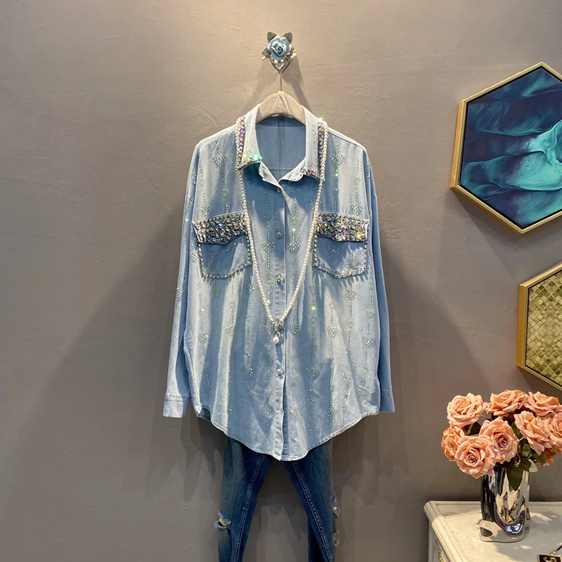 

Модная брендовая плотная Встраиваемая Горячая блузка для женщин, новинка весны 2024, однобортные джинсовые рубашки с бусинами, отворотами и длинным рукавом