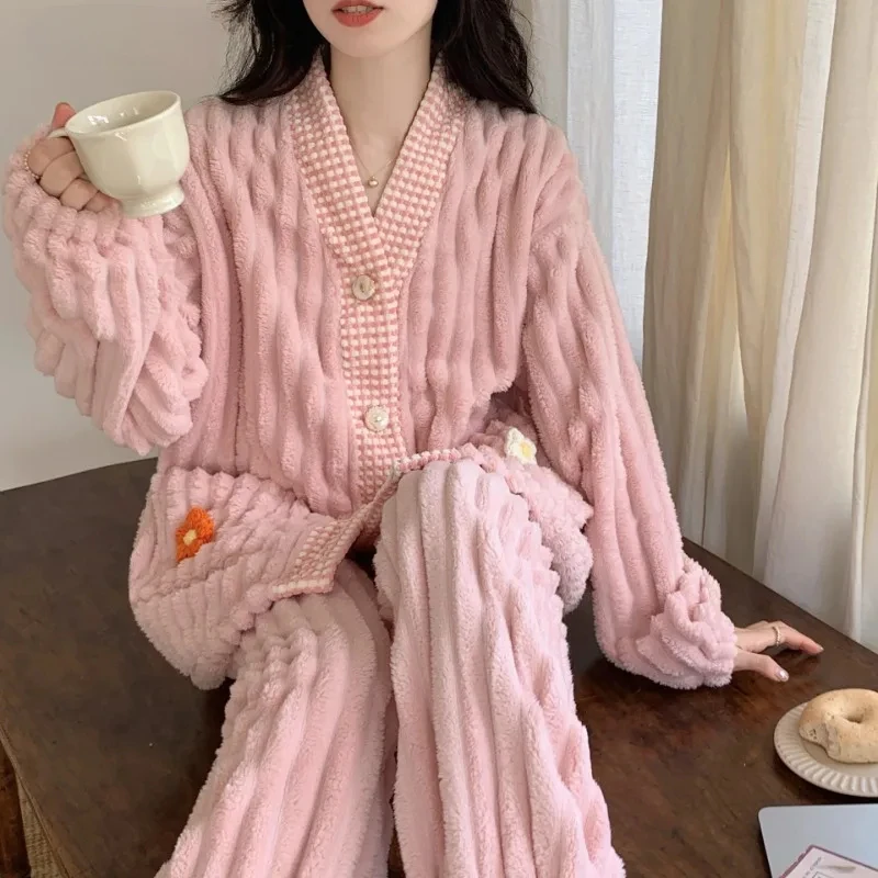 

Thick Warm Velvet Female Homewear Suit Cute Sweet Pijama Ladies Pyjama Women Winter Flannel Pajama Set Fleece Pajamas Sleepwear