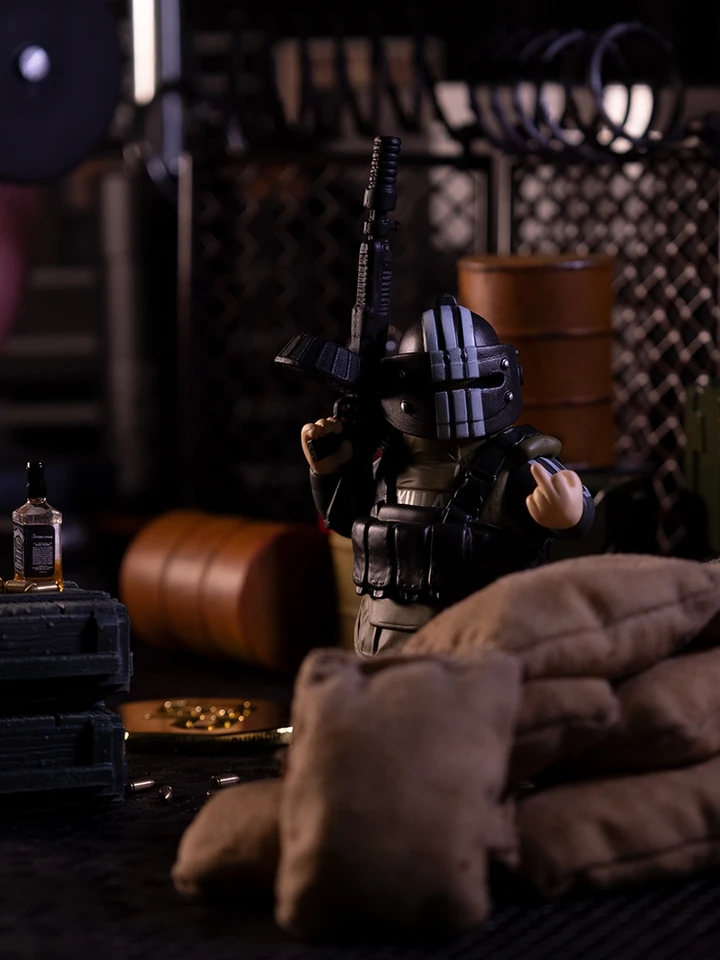 Escape from Tarkov タルコフ KILLA フィギュア　キーラー Amazon.com: Surrta Little Killa Escape from Tarkov 3D Figure
