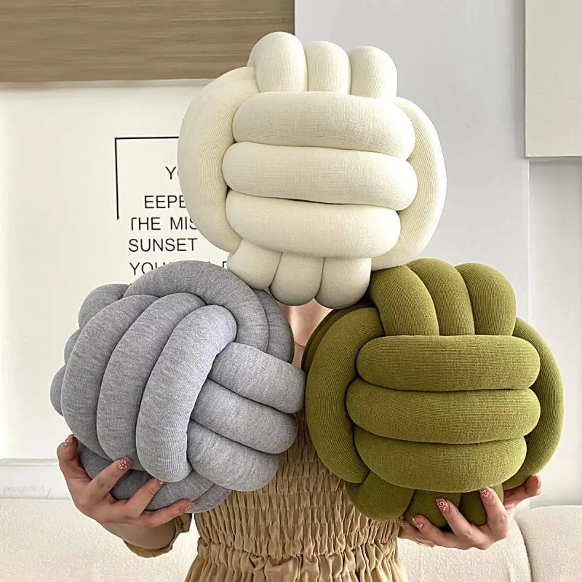 

Hand Knot Cushion Sofa Throw Pillow Soft Round Handmade Knotted Ball Car Bedding Stuffed Pillow Bed Living Room Chair Home Decor