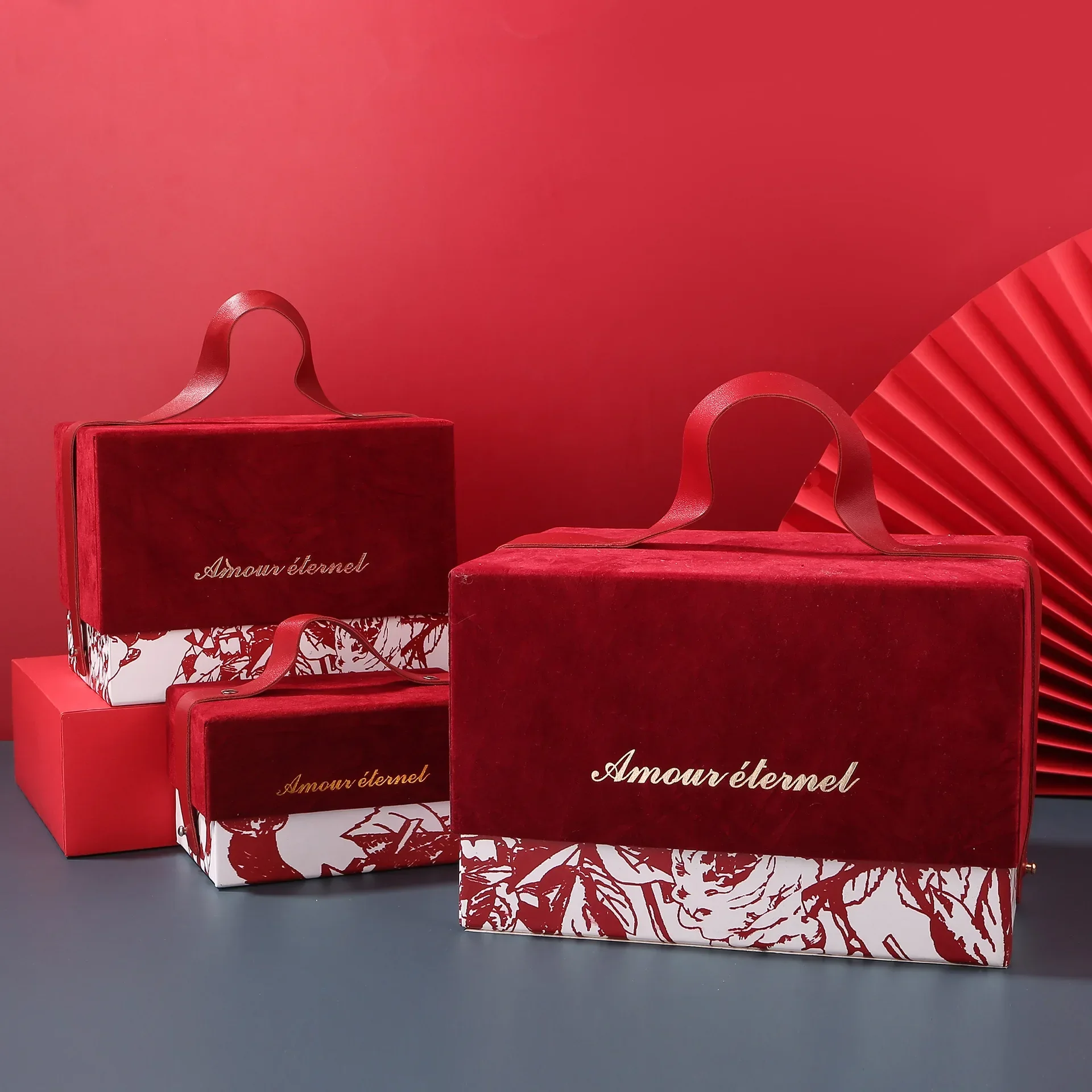 

Bridesmaid Gift Boxes with Leather Handle Party Box Paper for Birthday Parties Baby Shower Bridal Bussiness Wedding Engagement