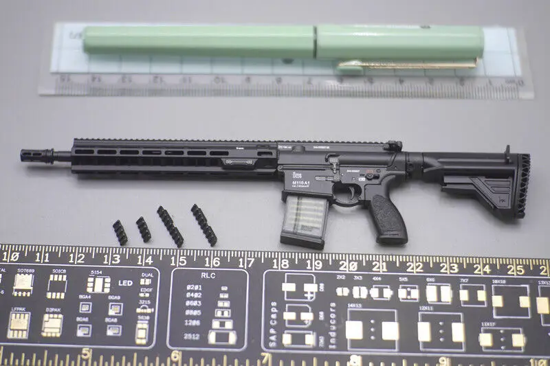 

Черный пистолет SMG ES1/6th Sodier M110A1 SDMR для фигуры 12 дюймов