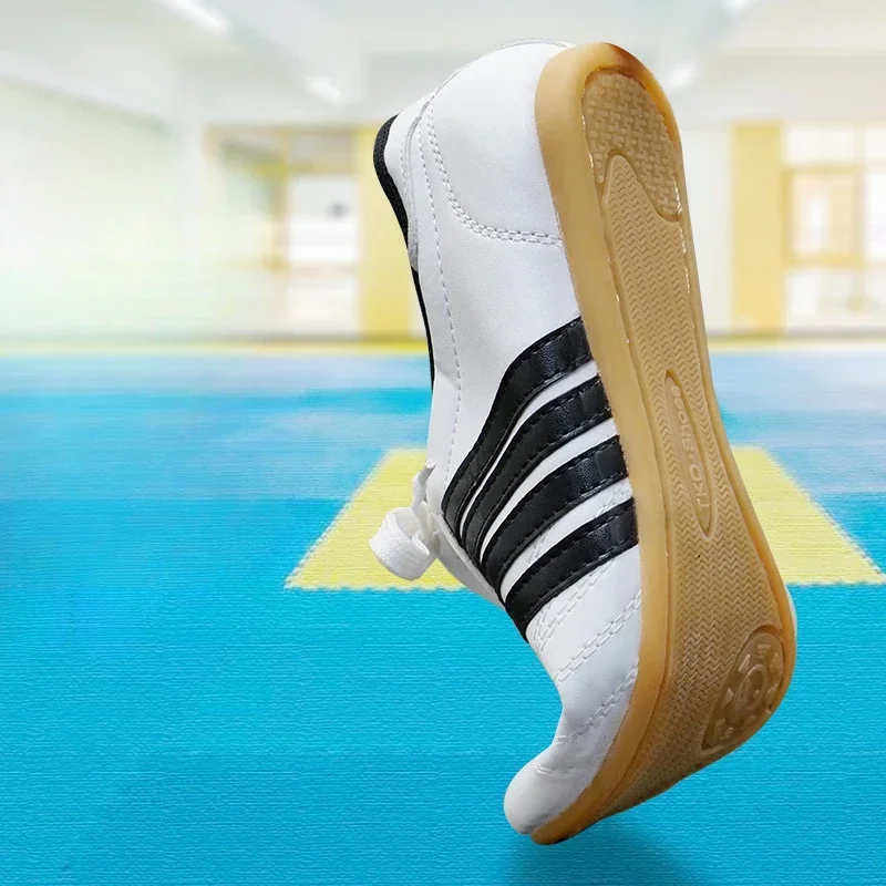 Martial Arts Shoes Adult and children's Taekwondo shoes men's and women's Sanda high elastic cow tendon sole martial arts shoes grading