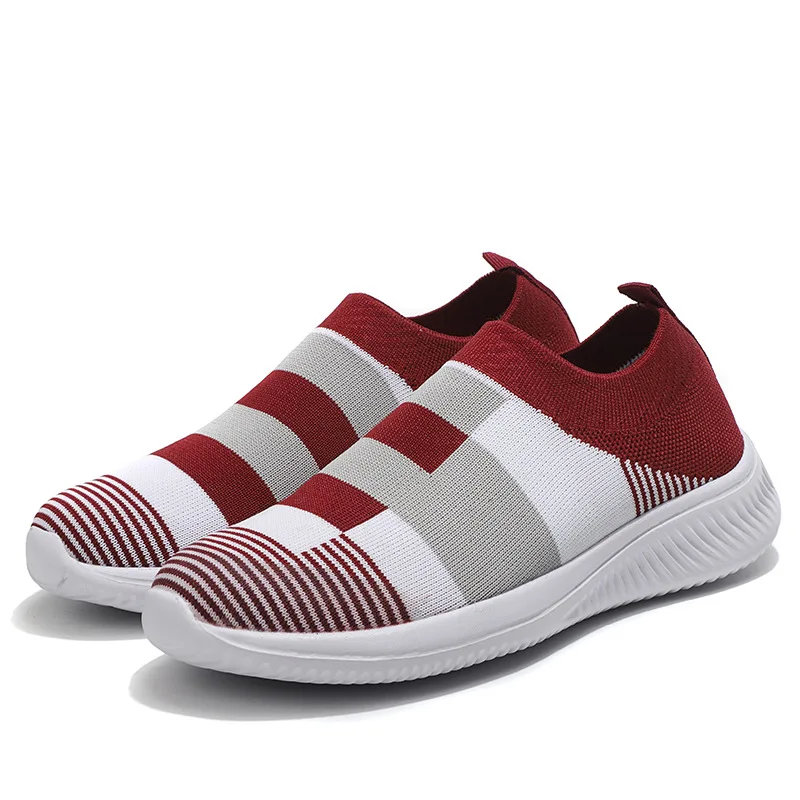 Sneakers Women Walking Shoes Woman Lightweight Loafers Tennis Casual Ladies Fashion Slip on Sock Vulcanized Shoes Plus Size 2024