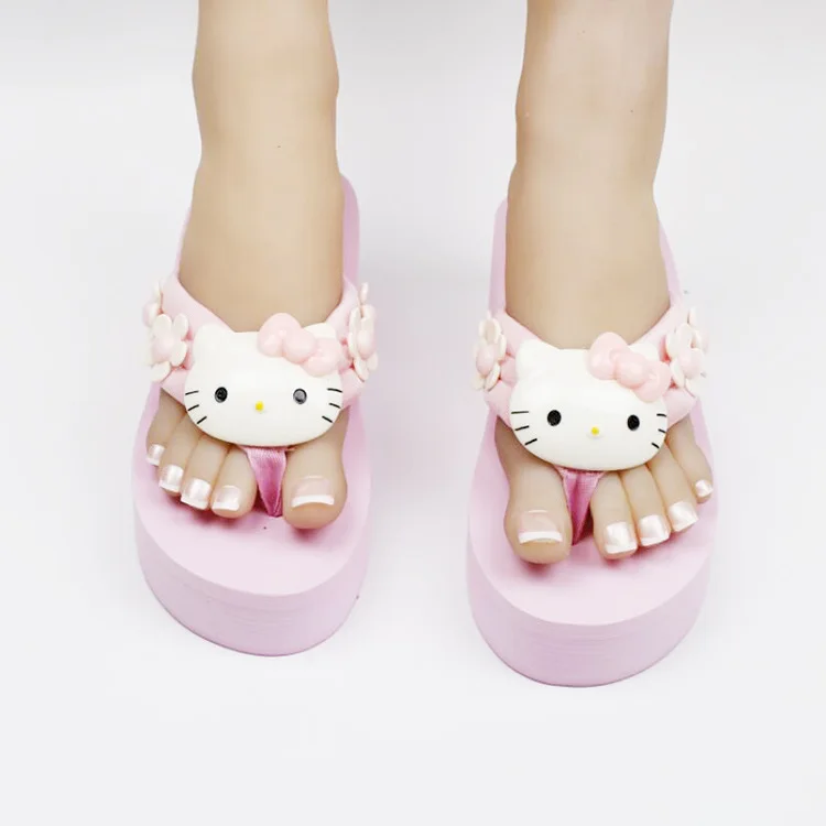 Новинка 2021 простая женская обувь для отдыха Hello Kitty шлепанцы на танкетке дешевые