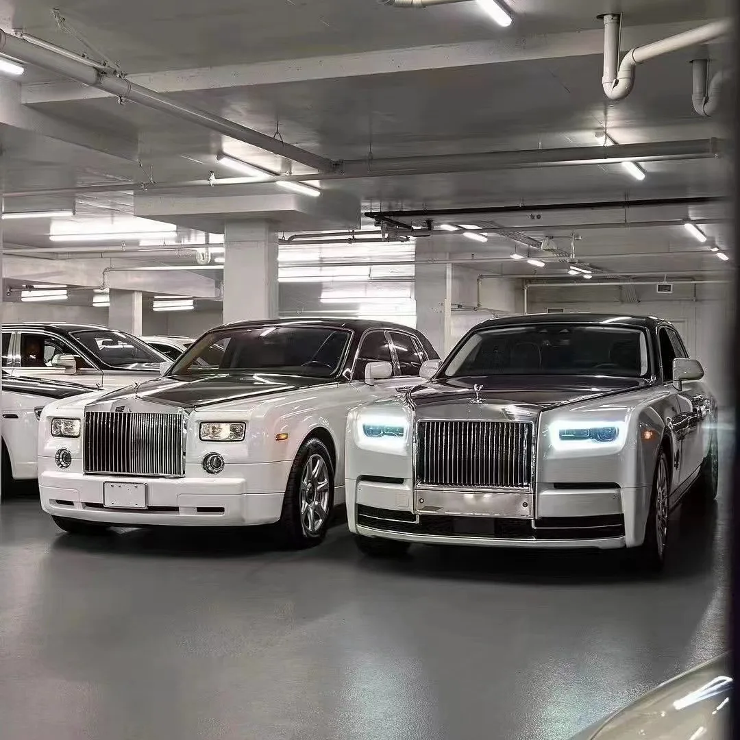 Chiêm ngưỡng xe sang RollsRoyce Phantom độ bodykit hầm hố