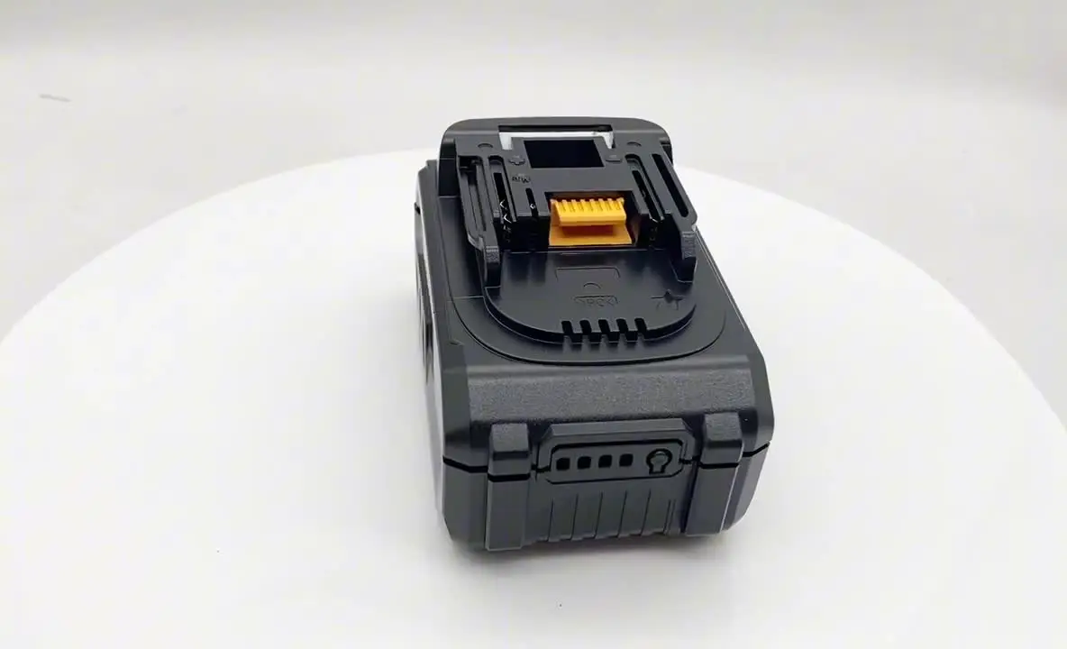 Корпус для аккумулятора Makita BL1830