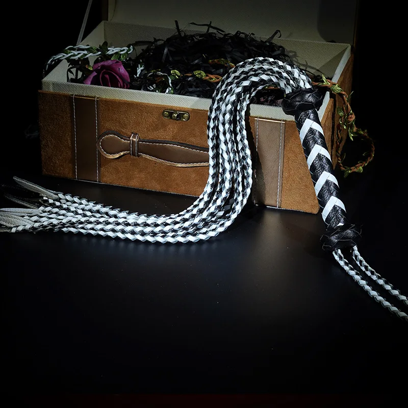 Genuine Leather 9 Braids Horse Whip Horse Training Real Leather Whips Covered Handle With Wrist Strap 60CM