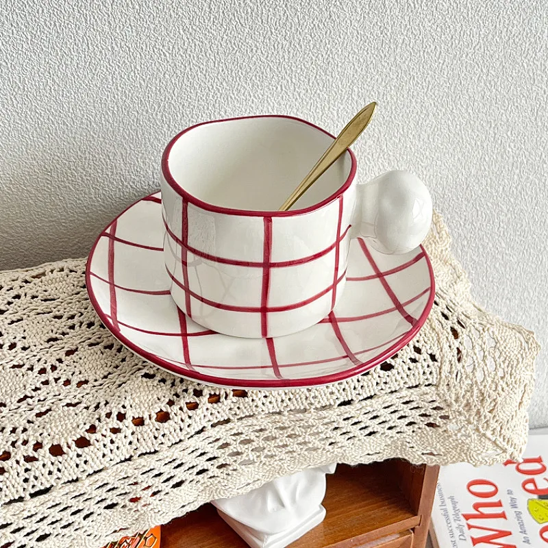 심플하고 스타일리쉬한 커피잔, 접시, 귀여운 우유컵, 기념품, 머그컵, 디저트 접시