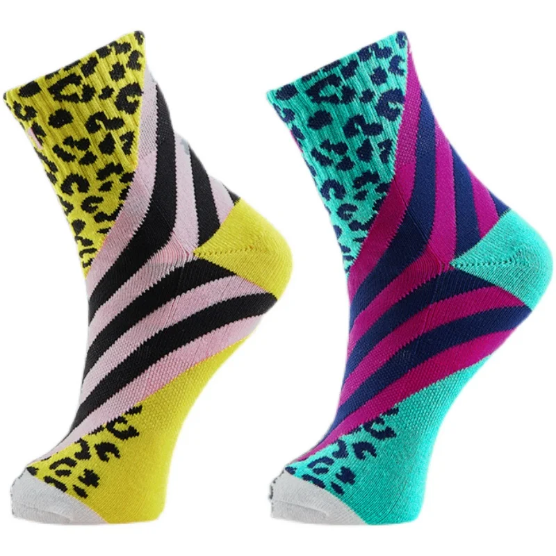 1 pair TAAN Women's Sports Sock Badminton Tennis Thick Cotton Socks Skidproof T-160