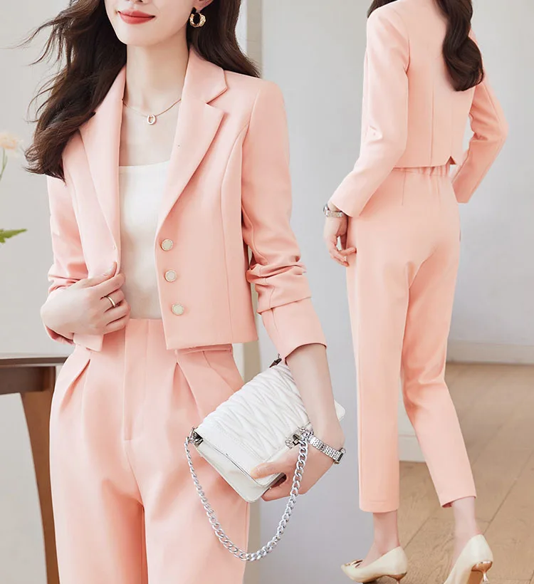 Рисунок 5 - Блейзер Tesco, женский костюм