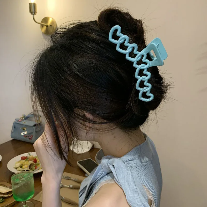 

Y2k Dopamine Girl Hollowed Out Love Stars Grab Clip Back Spoon Curled Hair Shark Clip Large Hair Clip Ins Hair Clip Headwear