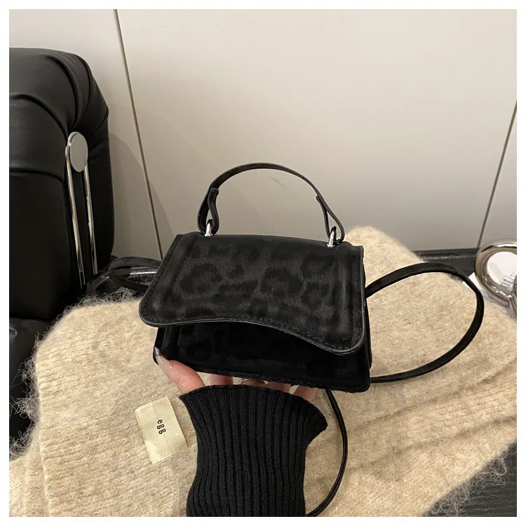 Neue Mode Mini Umhängetasche für Frauen Schulter Tasche Leopard Print Trendy Umhängetasche Einfache Casual Handtasche Kleine Quadratische Taschen – Detail 13