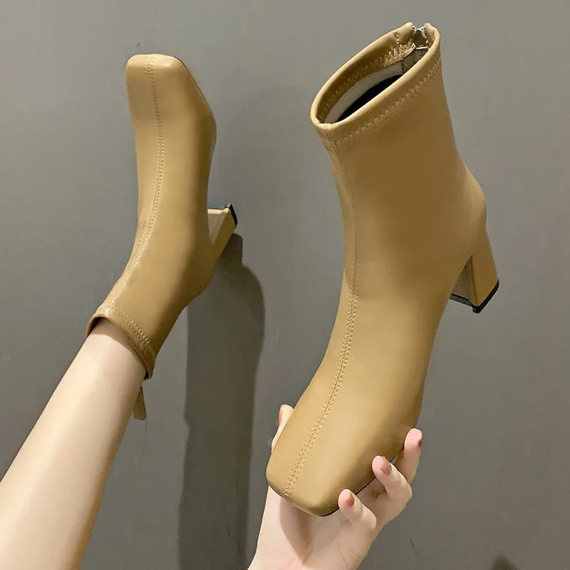 2024 Frühjahr Neue quadratische Stiefel mit hohen Absätzen für Damen mit Baumwollfutter und großen Lederstiefeln_voghion.com