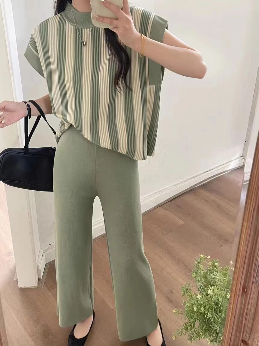 F green