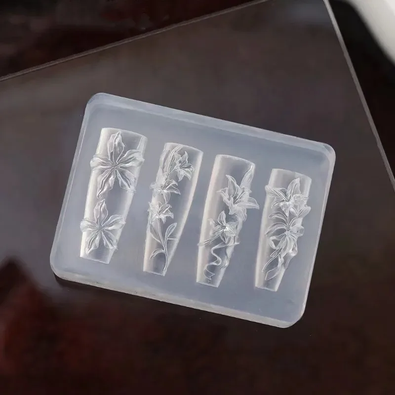 네일 아트 몰드 - 백합꽃, 연꽃, 물고기 및 나비 모양의 3D 조각 곡선 템플릿: 고투명 실리콘 템플릿