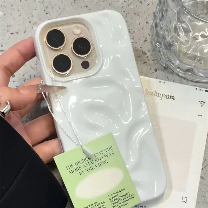 Luxurious 3D Silk Wavy Pattern Phone Case Cover