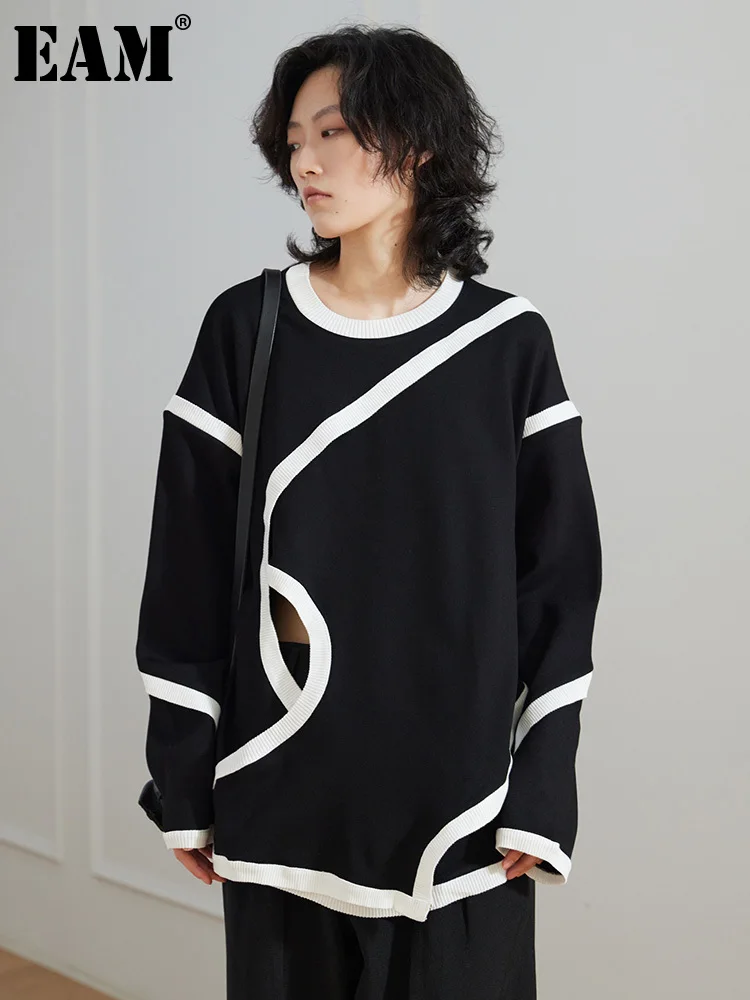 

[EAM] Black Color-block Cut-out Sweatshirt New Round Neck Long Sleeve Women Big Size Fashion Tide Autumn Winter 2024 1DF3656