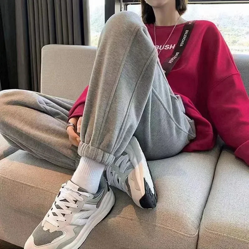 Ankle-tied/light gray