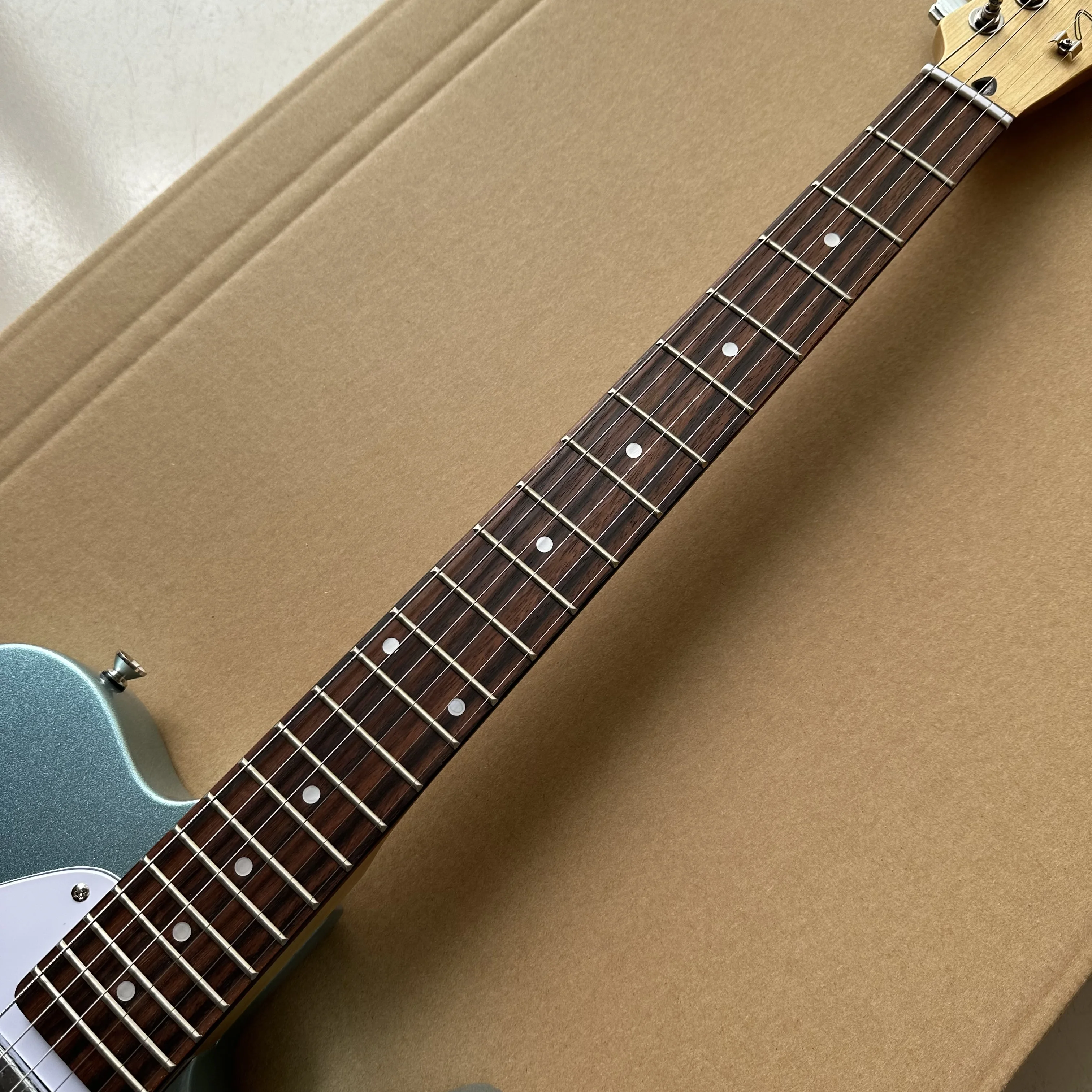 TL Style Electric Guitar Rosewood Fretboard Mahogany Body Metallic Blue Color