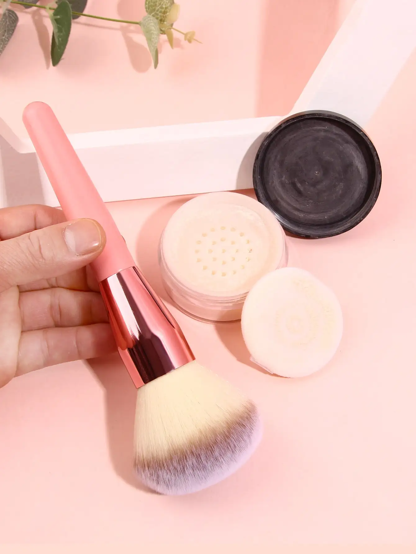 Bestselling Professional Super Soft Large Fluffy Powder & Blush Brush