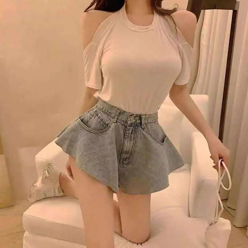 Fashion 2022 Summer And Autumn Sexy Ruffled Hem Big Wide Leg Lace Up Mid-waist Waist Bag Zipper Loose Mini Denim Shorts Women
