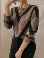 New autumn and winter geometric pattern round neck long sleeved knitted sweater - Image 4
