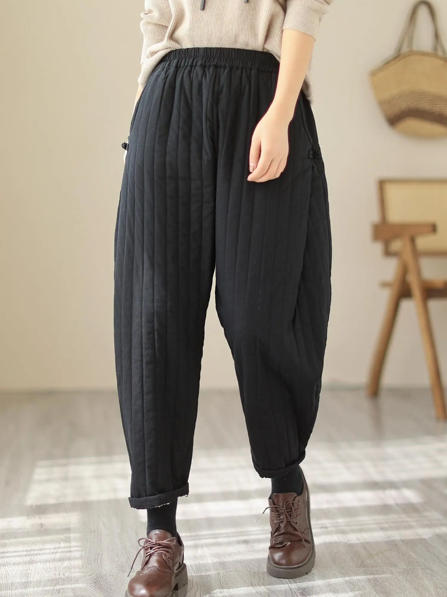 

New Solid Color Casual Disc Buckle Harem Pants Women's Autumn And Winter Quilted Thickened Warm Trousers Outer Wear Cotton Pants