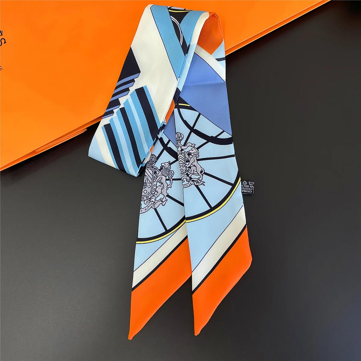 2024 Design Rad Druck Schal Frauen Luxus Marke Silk Schal Mode Haar Stirnband Foulard Dünne Tasche Schals Halstuch – Detail 10