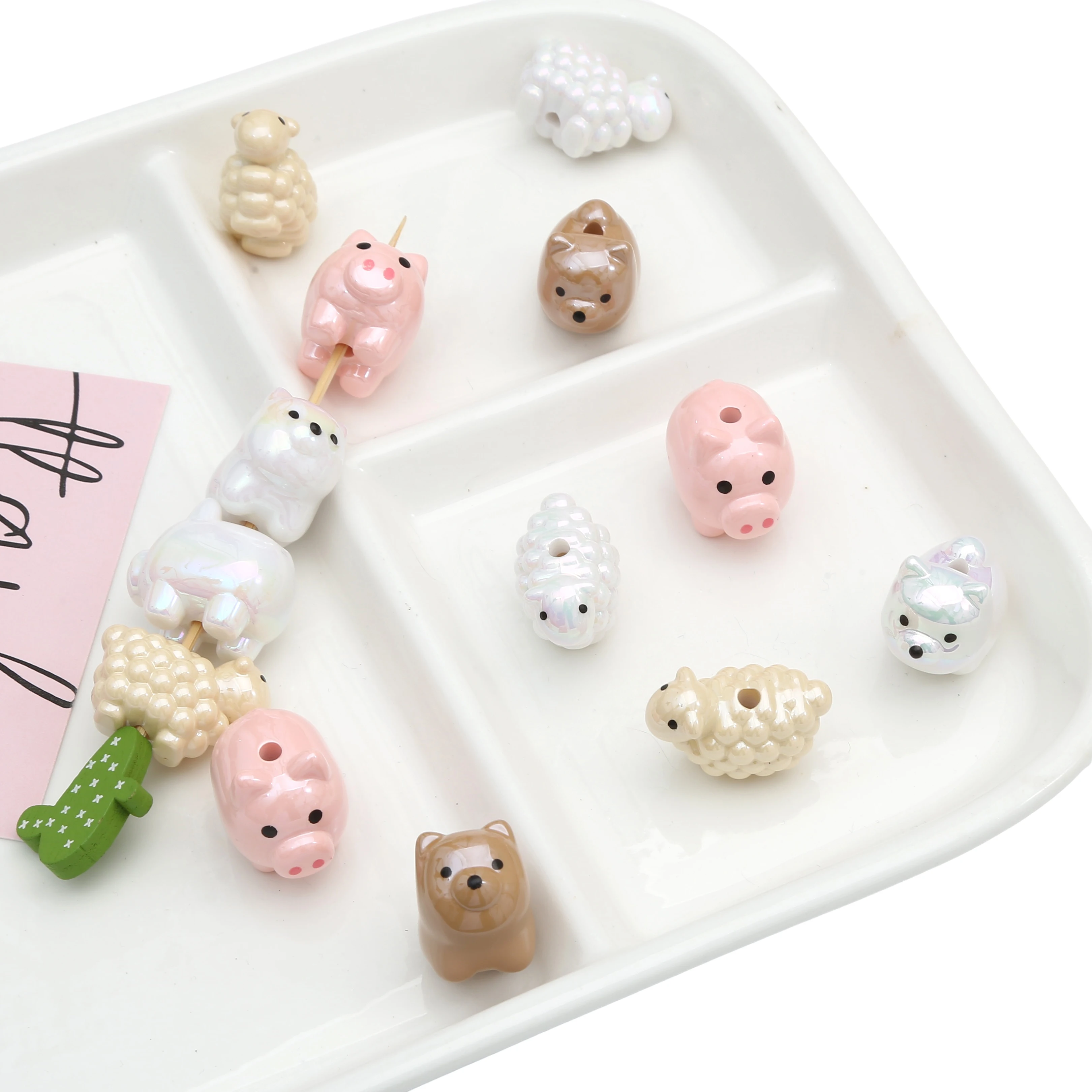 Acryl Tier Perlen Schaf Schwein UV Perlen Cartoon Loch Lose Perlen Handbemalte Perlen für DIY Schmuck Handwerk Machen Zubehör