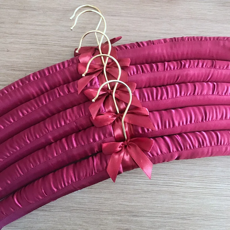 Men Hangers Sponge Padded Hangers Foam Hanger Non Slip Satin Canvas Covers for Adults Clothes Men Suits Bridegroom Suits 42-45cm 5