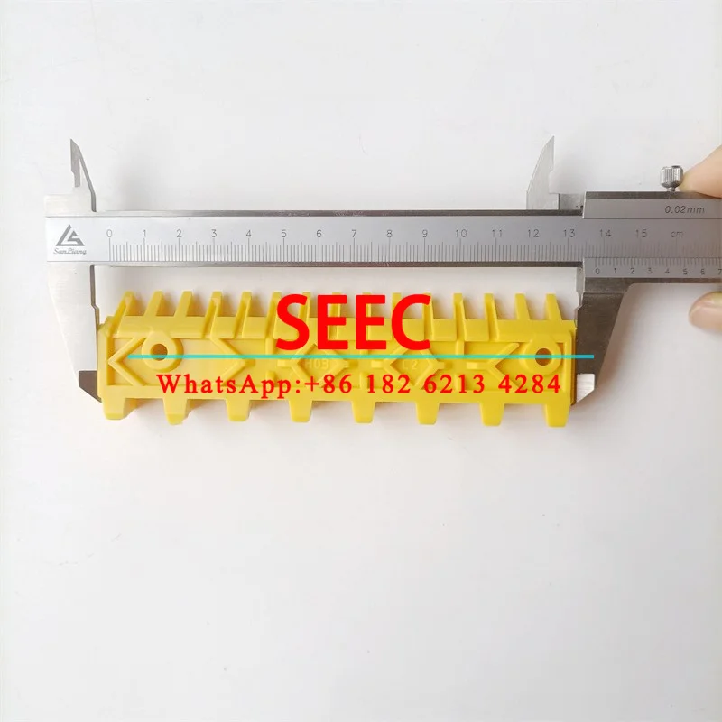 SEEC Escalator Step Accessories Demarcation Strip H03 C2 Yellow 15T HE645B028H03