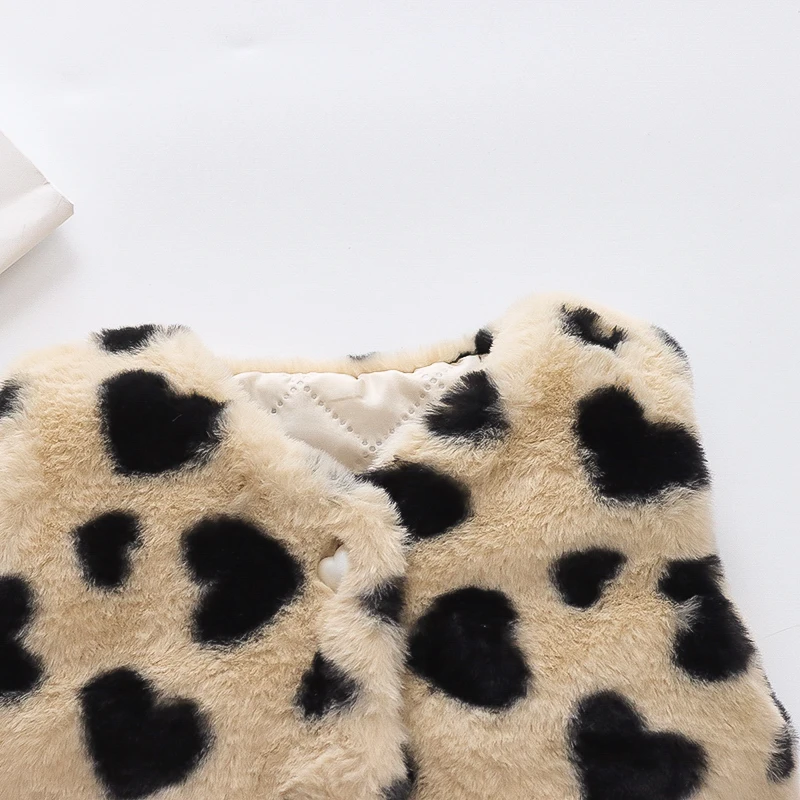 Children's Vest Winter New Sleeveless Vest With Heart Print Plush Baby Girl's Fur Sweater Shoulder