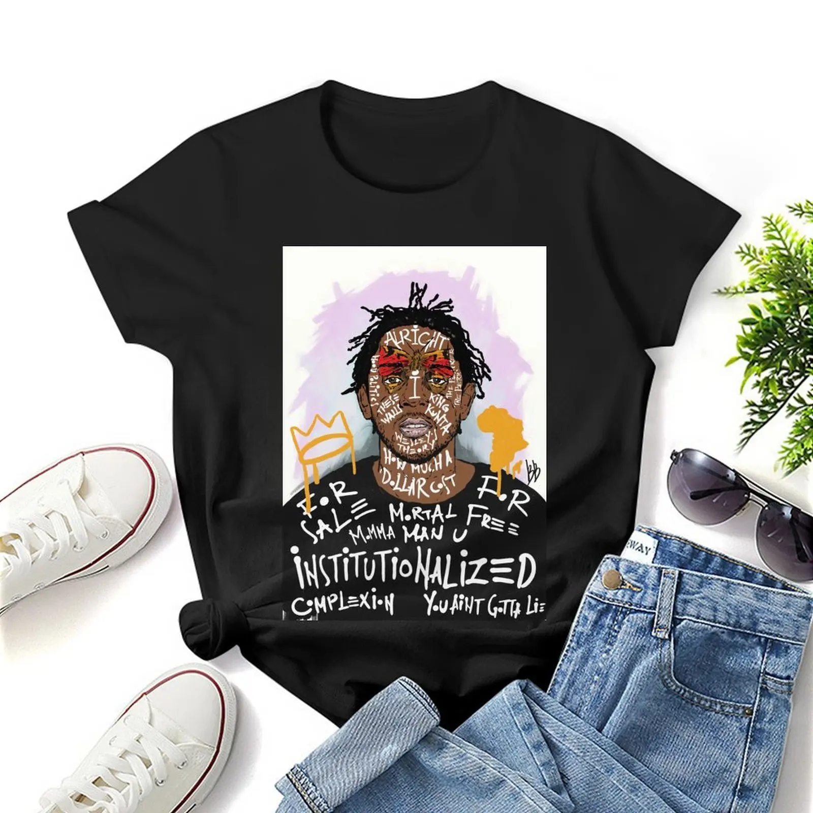 Рисунок 5 - Женская футболка с принтом героев