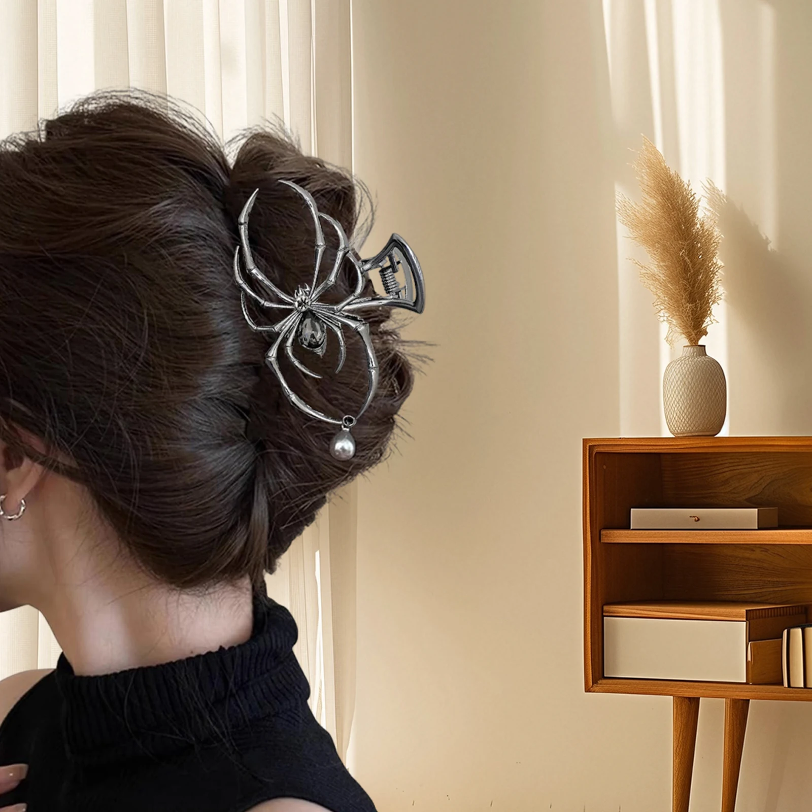 3PCS Halloween Sliver Spider Hair Claw Clips with Pearl Charm Design,Metal Gothic Punk Hair Clips Strong Hold Hair Accessories