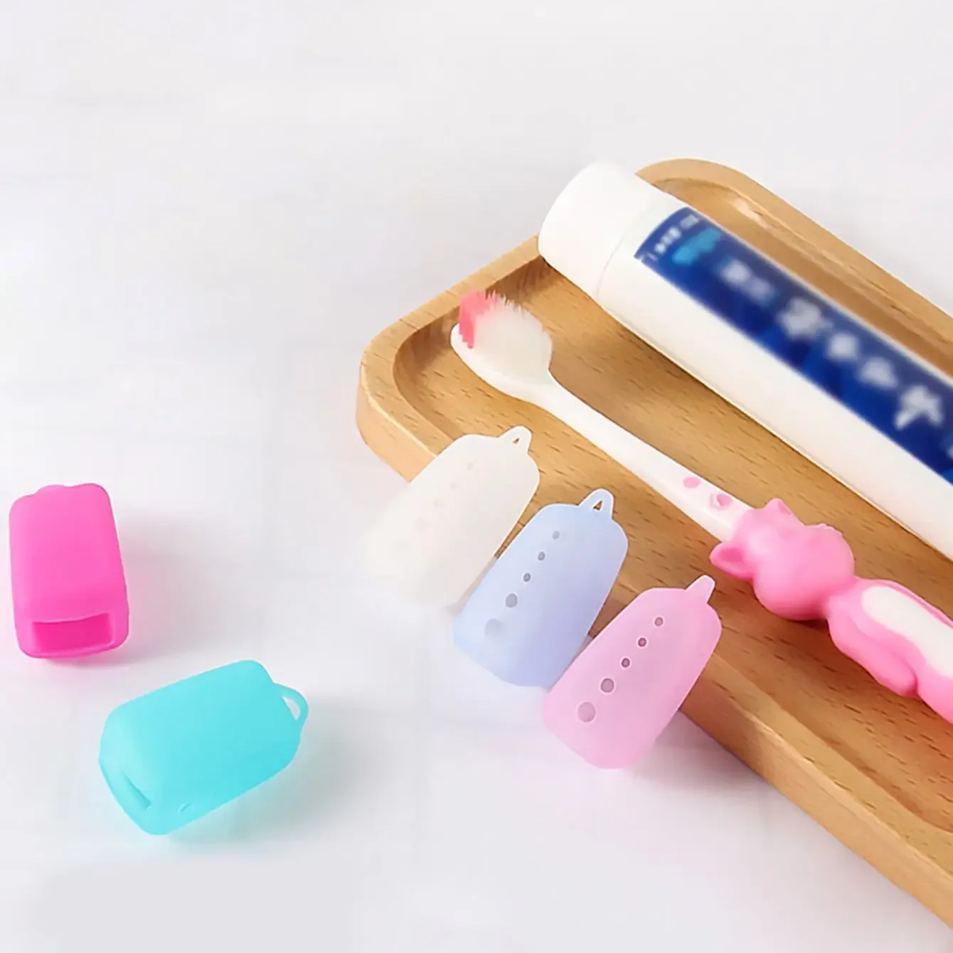 3pcs silicone toothbrush dust cover-random toothbrush covers